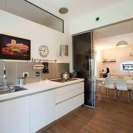 Entire In Apartamento Ravda